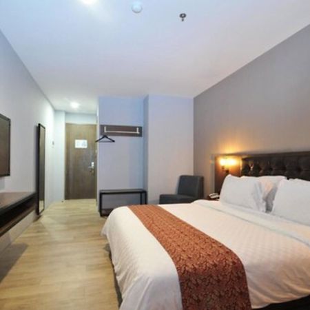 Grand Kangen Hotel Urip Sumoharjo Yogyakarta Bagian luar foto