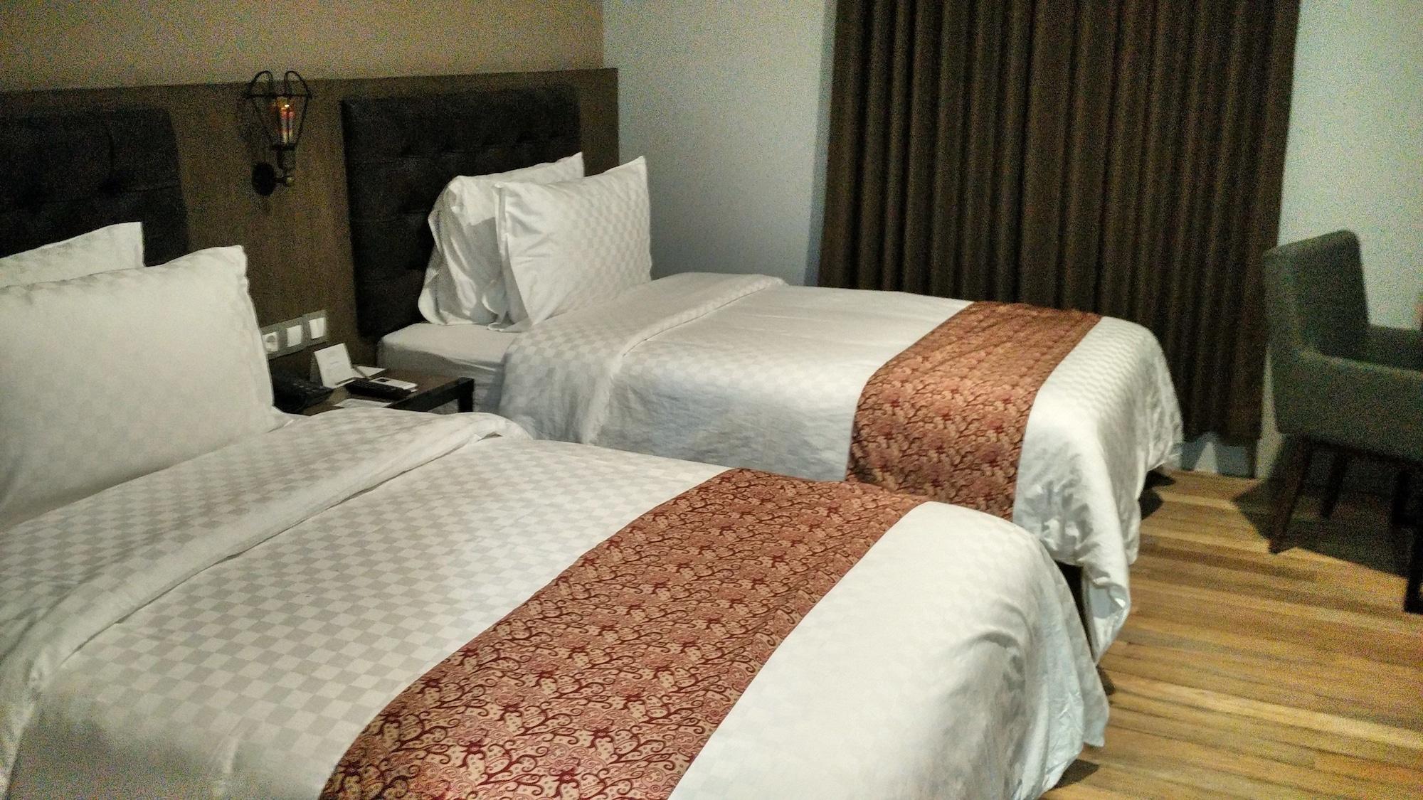 Grand Kangen Hotel Urip Sumoharjo Yogyakarta Bagian luar foto