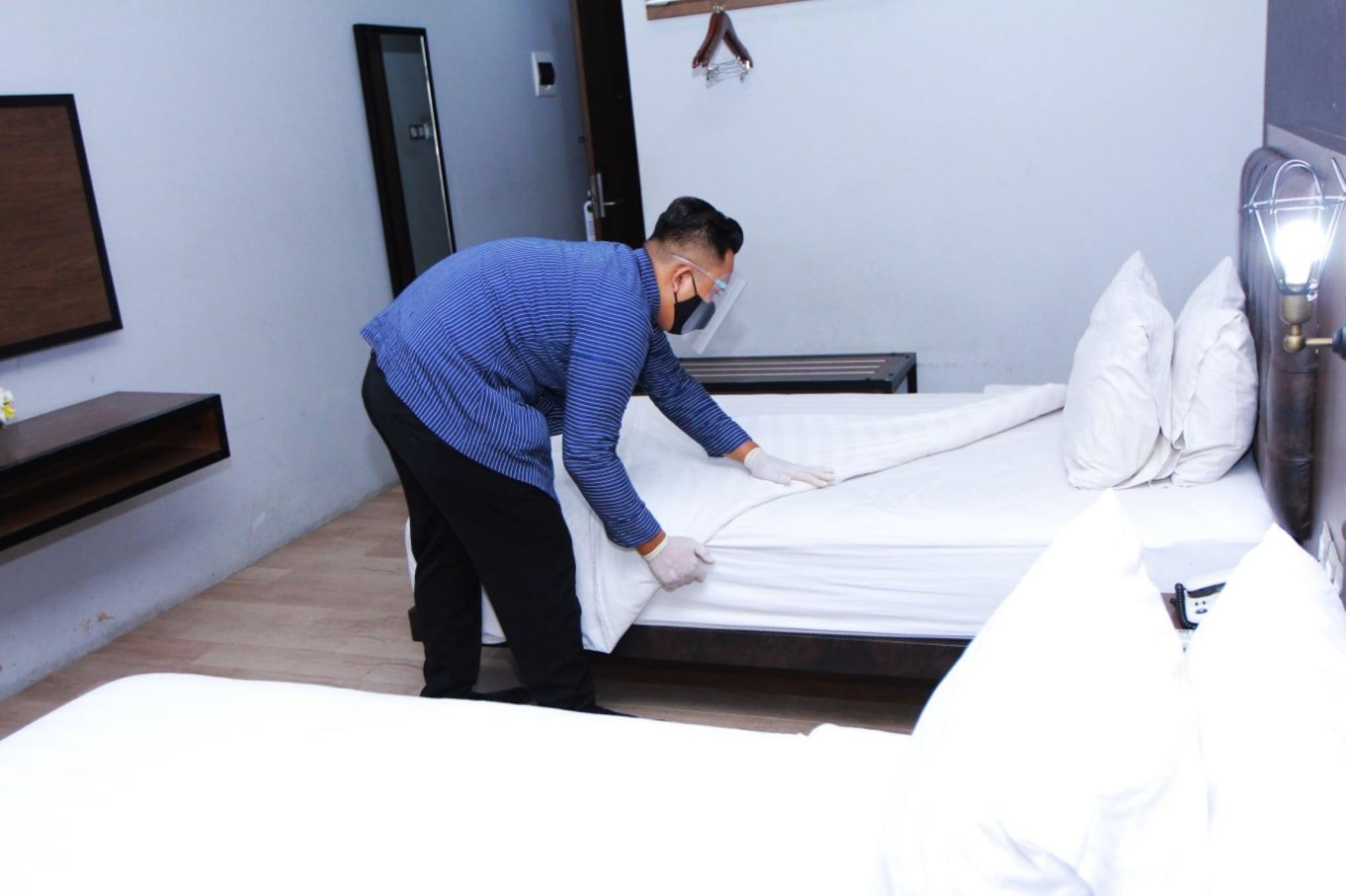Grand Kangen Hotel Urip Sumoharjo Yogyakarta Bagian luar foto
