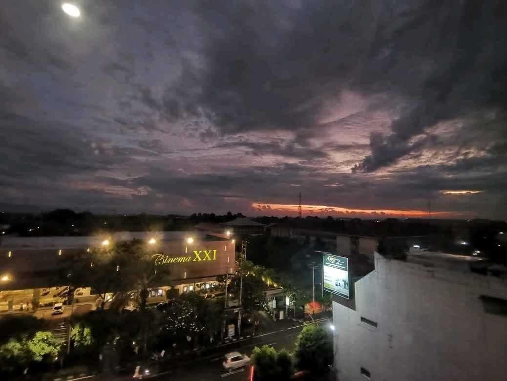 Grand Kangen Hotel Urip Sumoharjo Yogyakarta Bagian luar foto