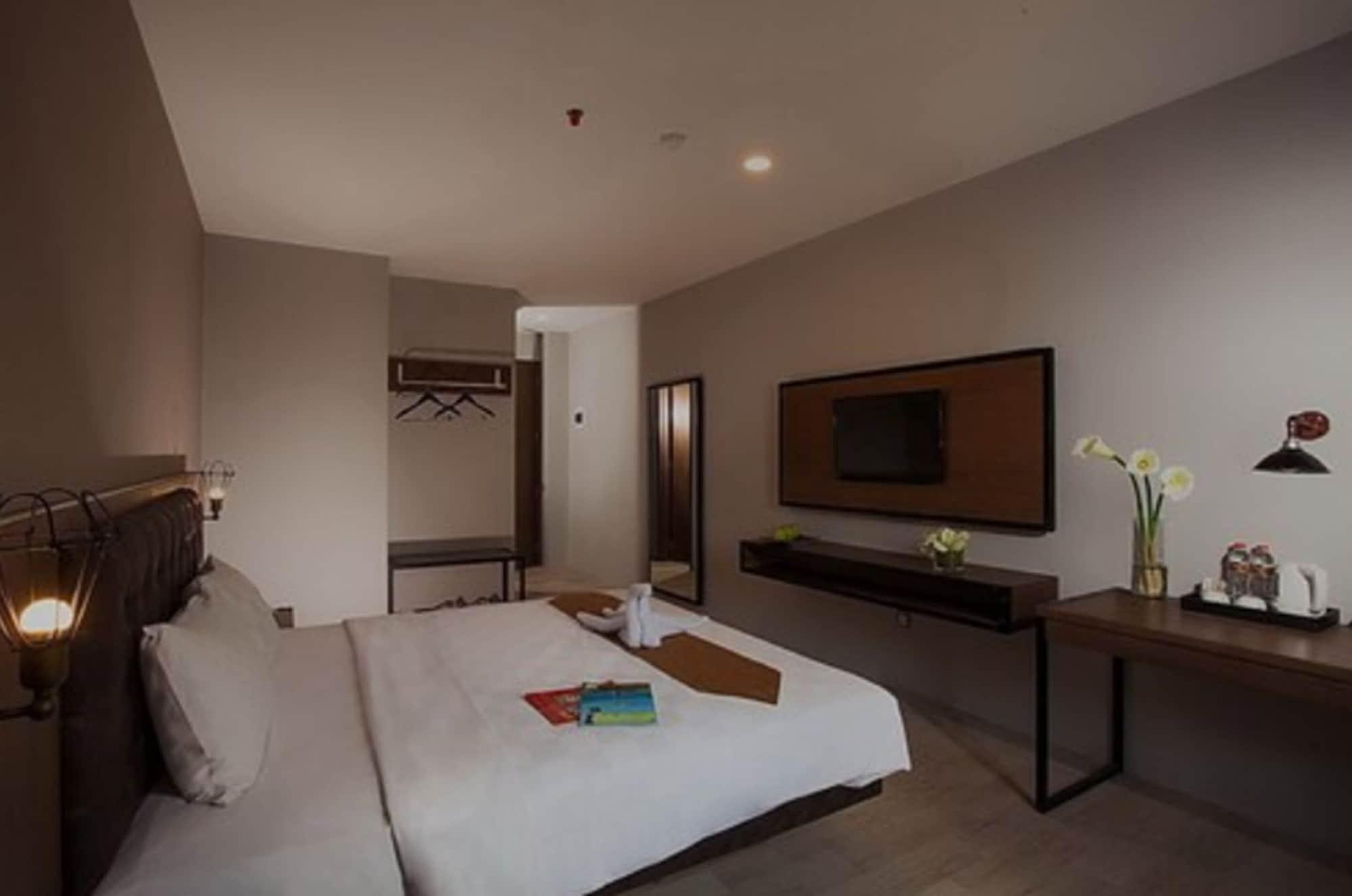 Grand Kangen Hotel Urip Sumoharjo Yogyakarta Bagian luar foto