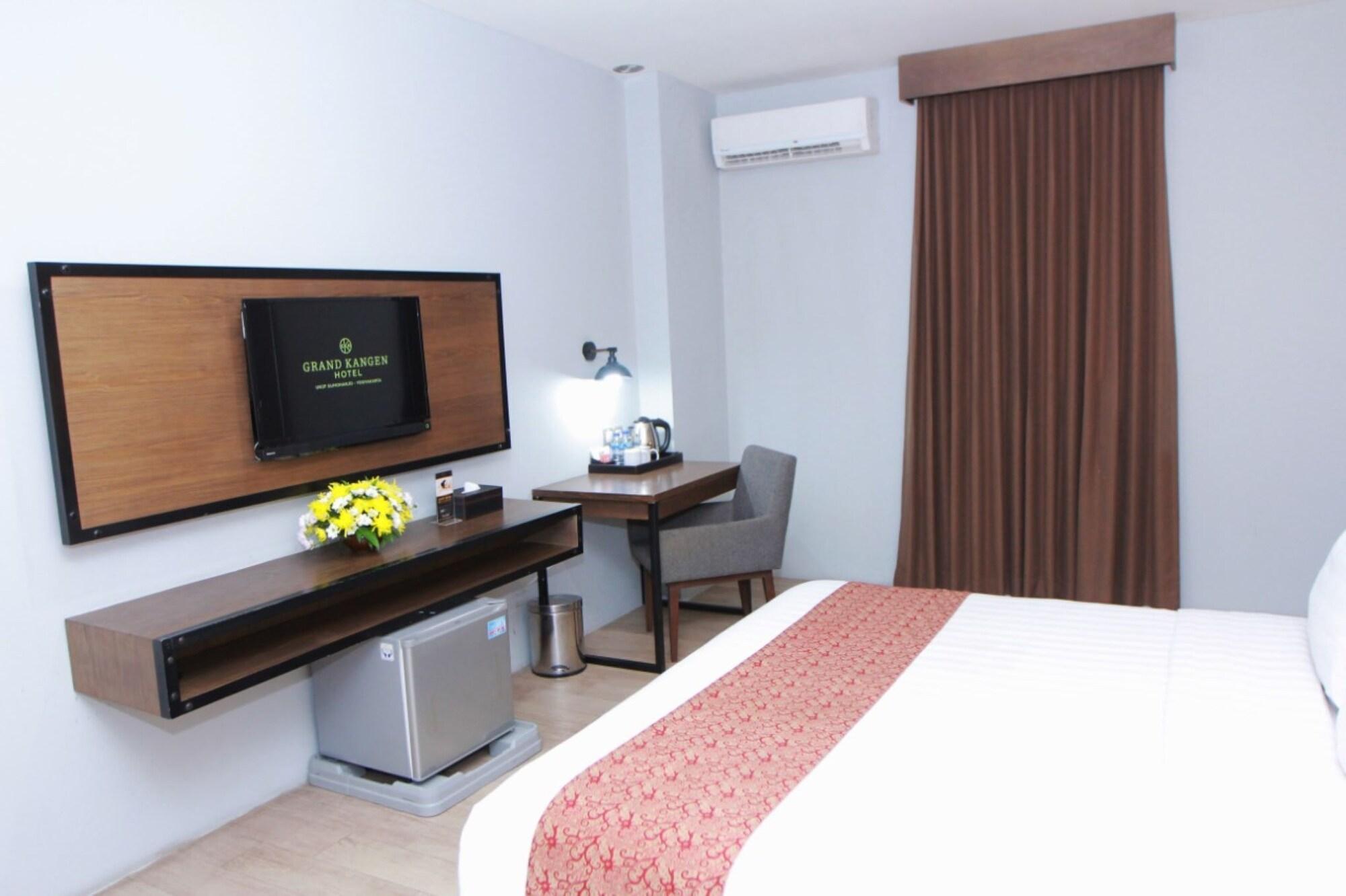 Grand Kangen Hotel Urip Sumoharjo Yogyakarta Bagian luar foto
