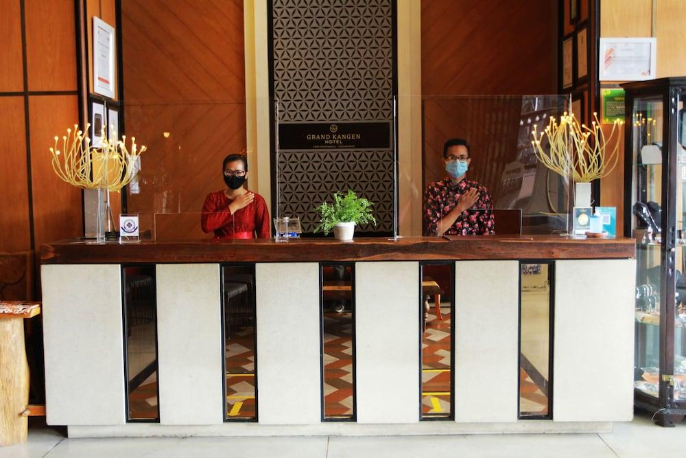 Grand Kangen Hotel Urip Sumoharjo Yogyakarta Bagian luar foto