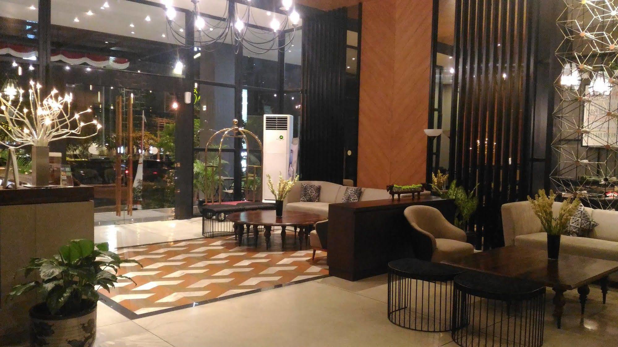 Grand Kangen Hotel Urip Sumoharjo Yogyakarta Bagian luar foto