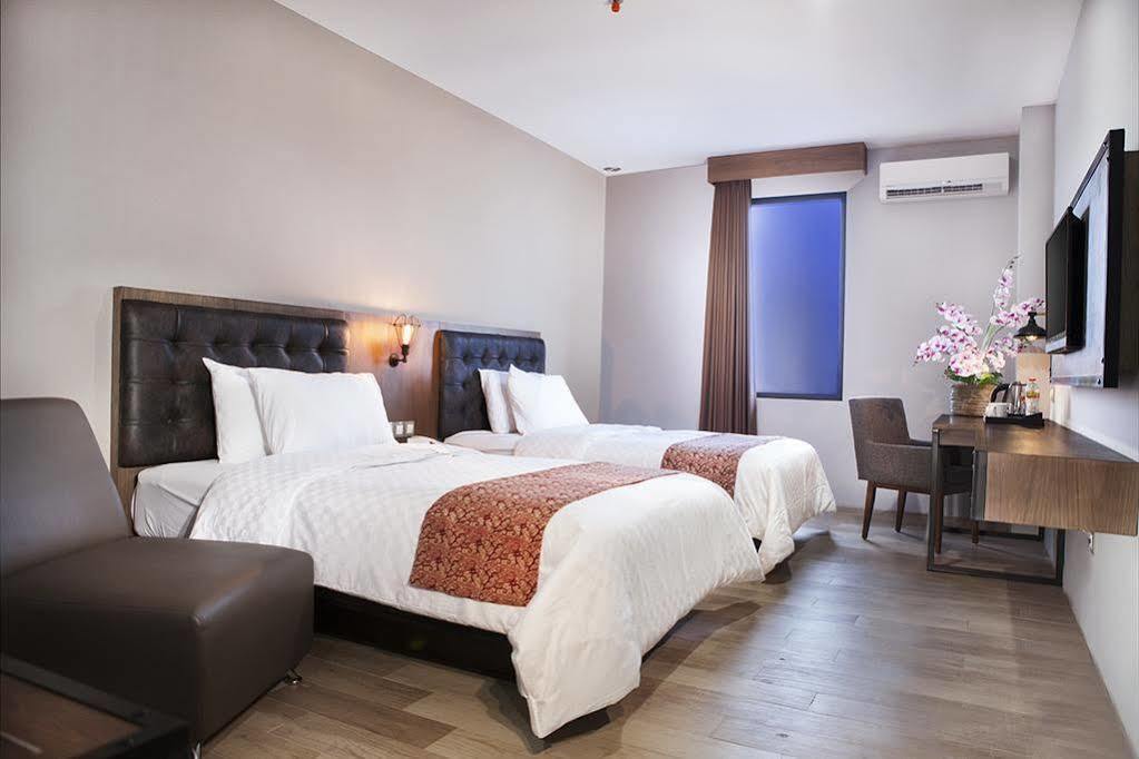Grand Kangen Hotel Urip Sumoharjo Yogyakarta Bagian luar foto